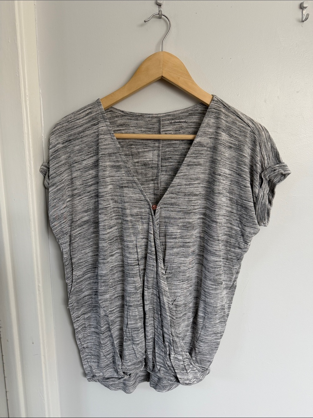 Motherhood Maternity Heather Gray V-Neck buttery soft nursing Blouse size small